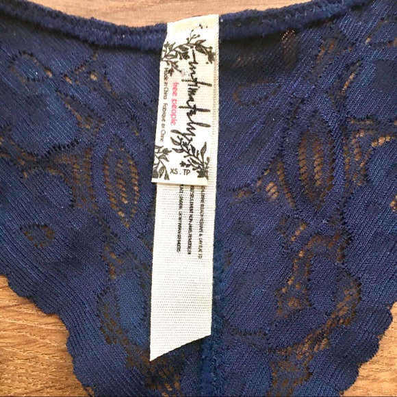 New FREE PEOPLE NAVY RACER BACK BRALETTE - Picture 3 of 7